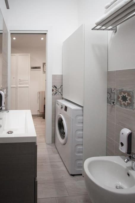 B&B Easy Apartment โรม ภายนอก รูปภาพ